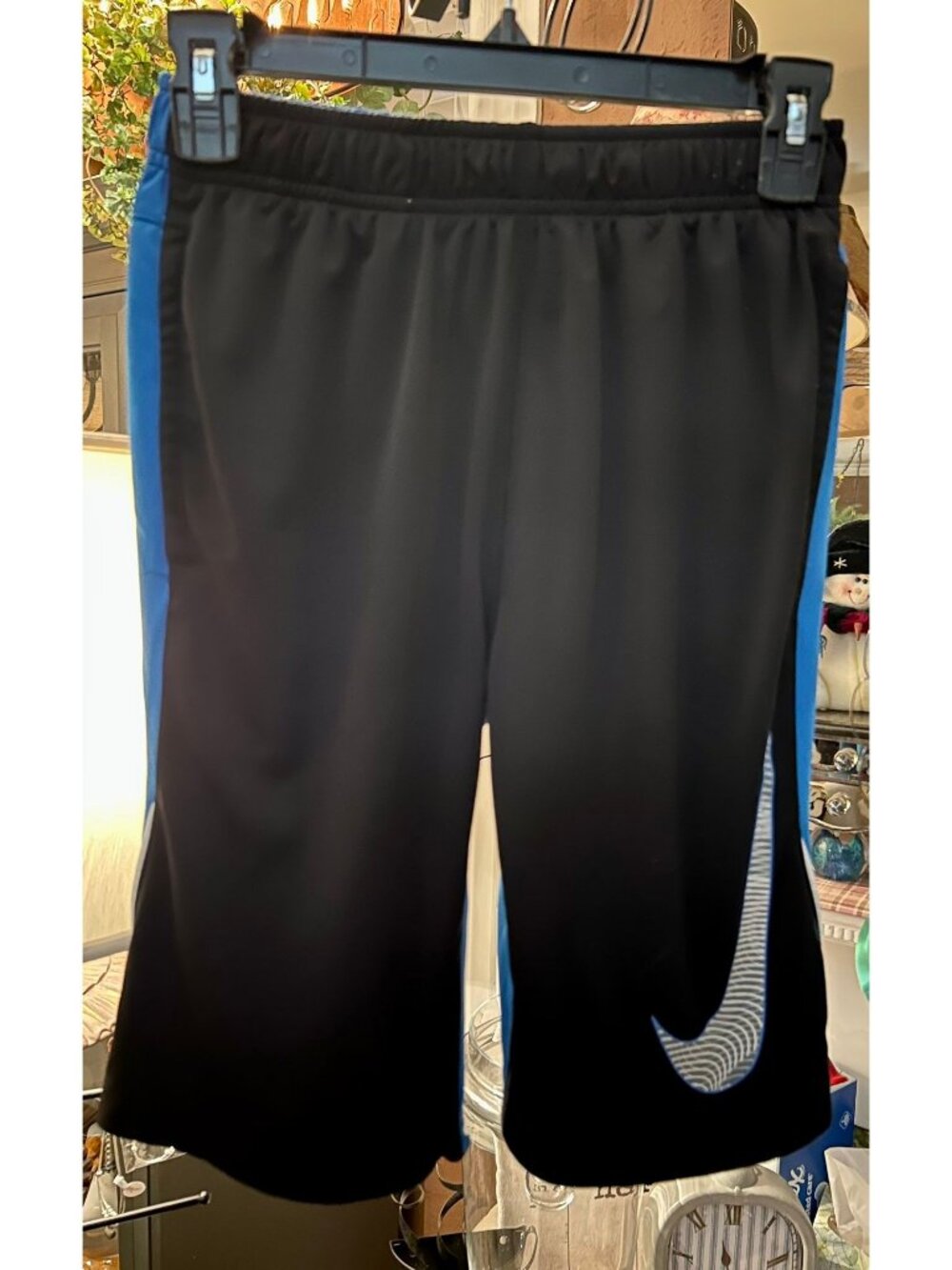 MB # 1006, Boys Nike Large Dri Fit Shorts